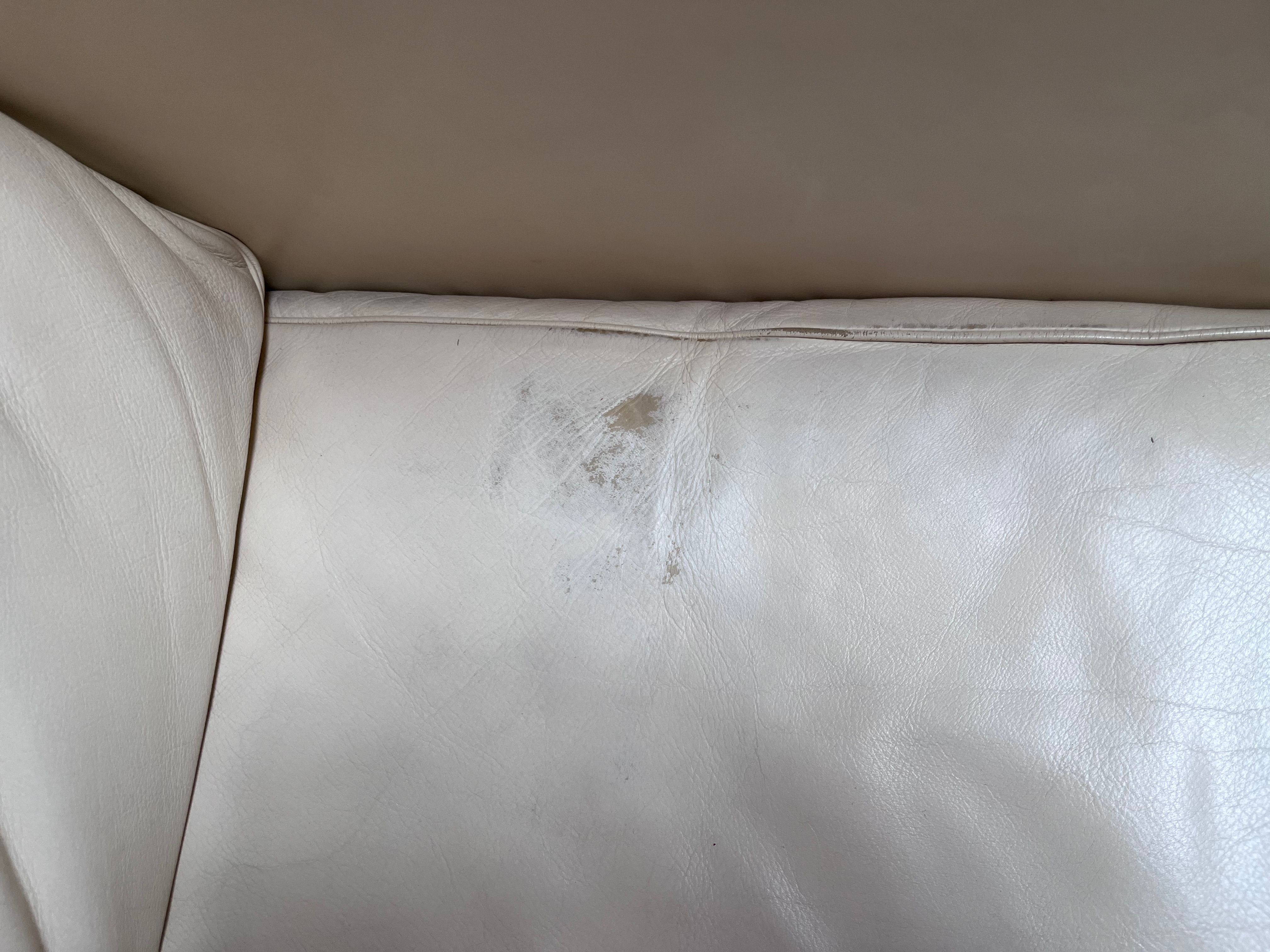 3 seater sofa upholstered in leather (white), Poltrona Frau Defects