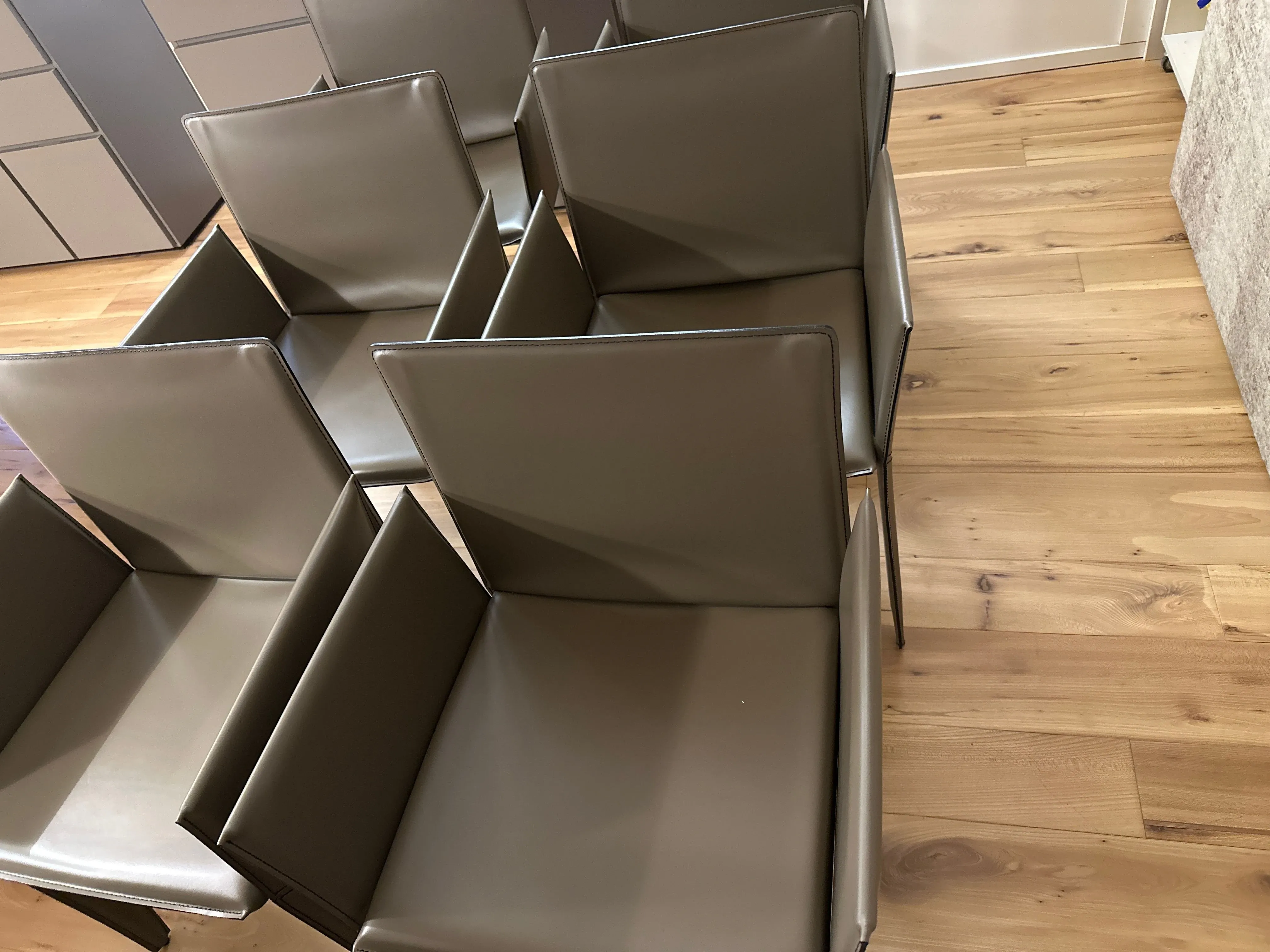 Set of 8 Piuma model armchairs 5