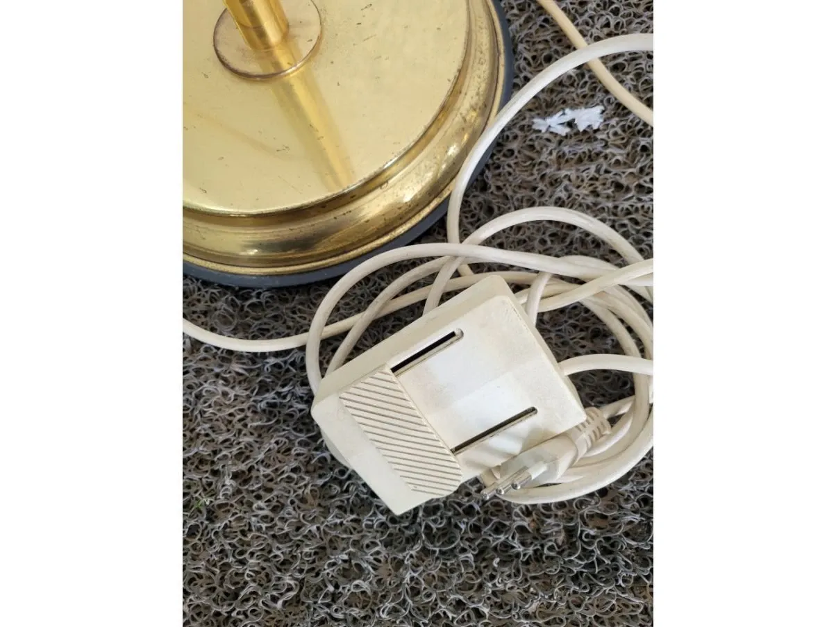 Set 2 lampade da terra Modulo vintage in ottone, Microdata Milano 4