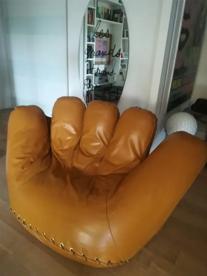 Iconic armchair Joe in brown leather (1970s), Poltronova 2