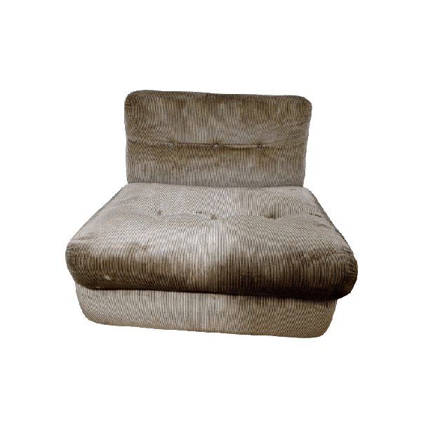 Amanta armchair in beige velvet by Mario Bellini, B&B Italia image