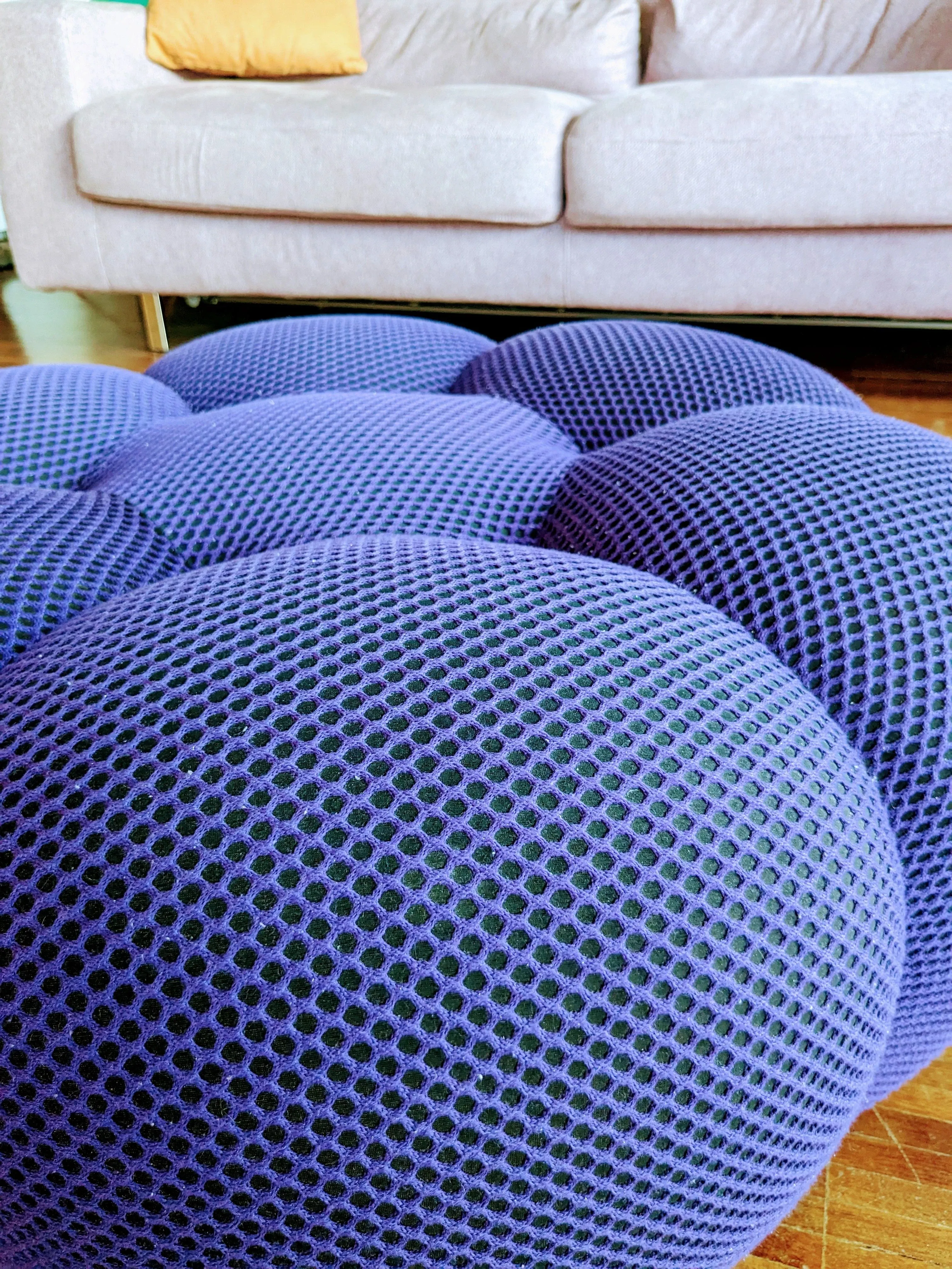 Pouf Bubble di Sasha Lakic blu, Roche Bobois 2