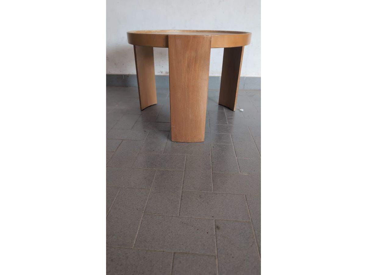 4er Set stapelbare Beistelltische Nesting von Gianfranco Frattini (70er Jahre) Front