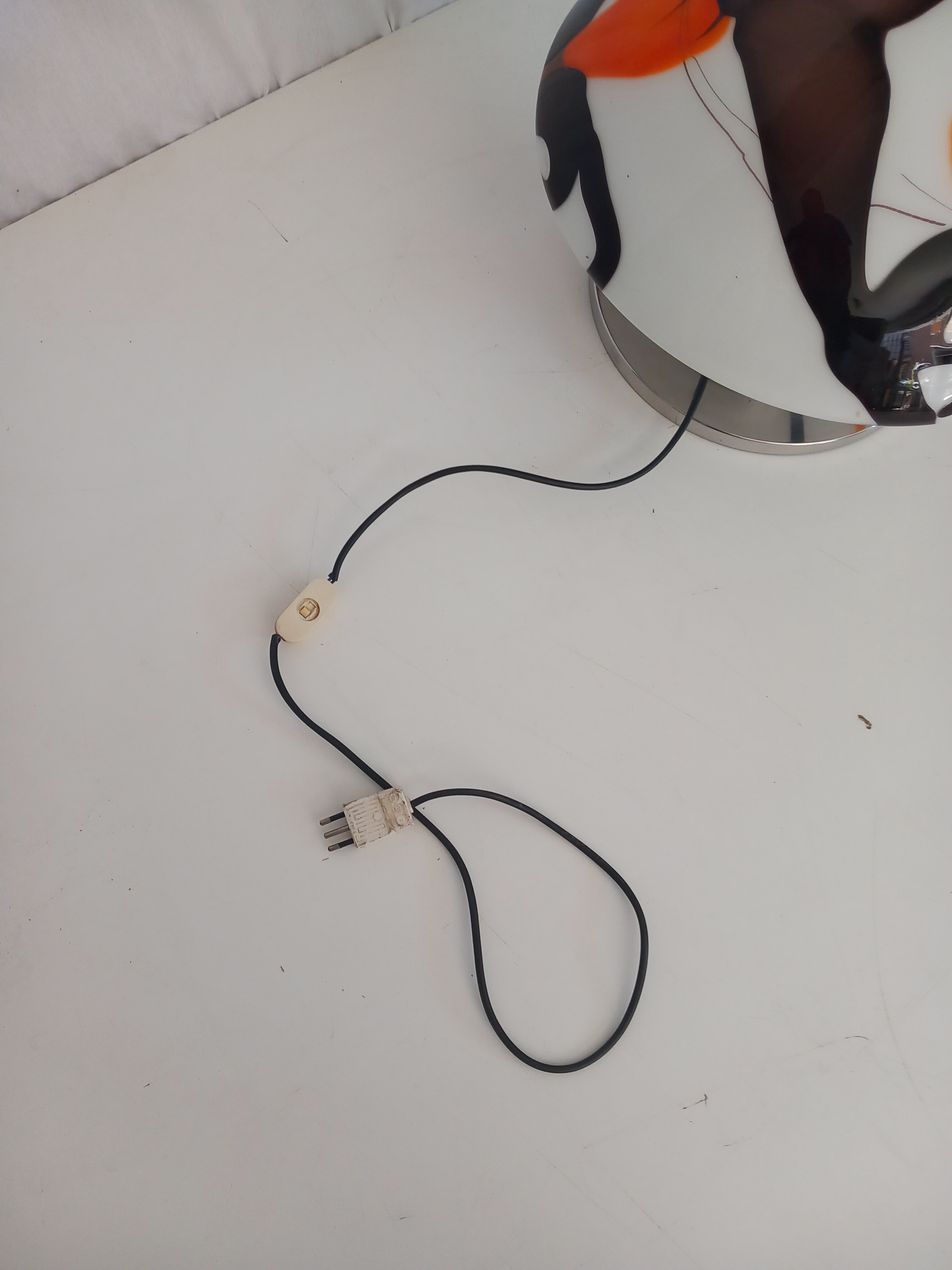 Vintage Tischlampe aus Opalglas, mehrfarbig, 50er Jahre Defects