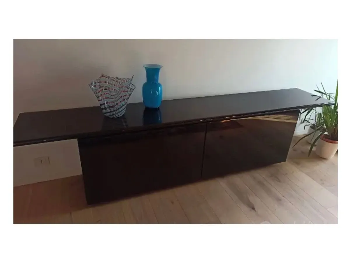 Sheraton black sideboard, Acerbis image