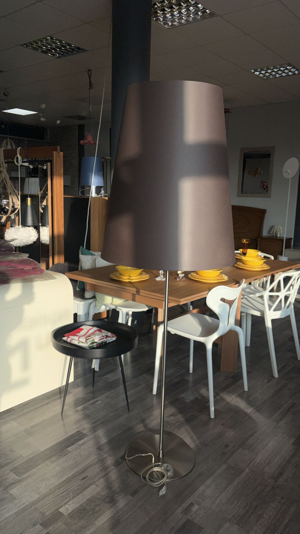 Grand Elegance Brown Fabric Floor Lamp Details