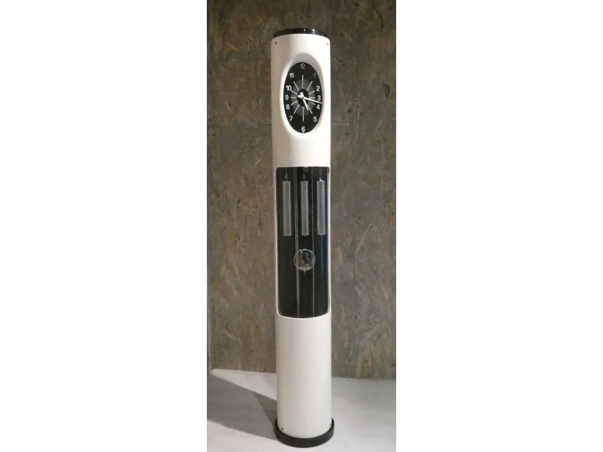 Vintage floor clock (1970s), 2