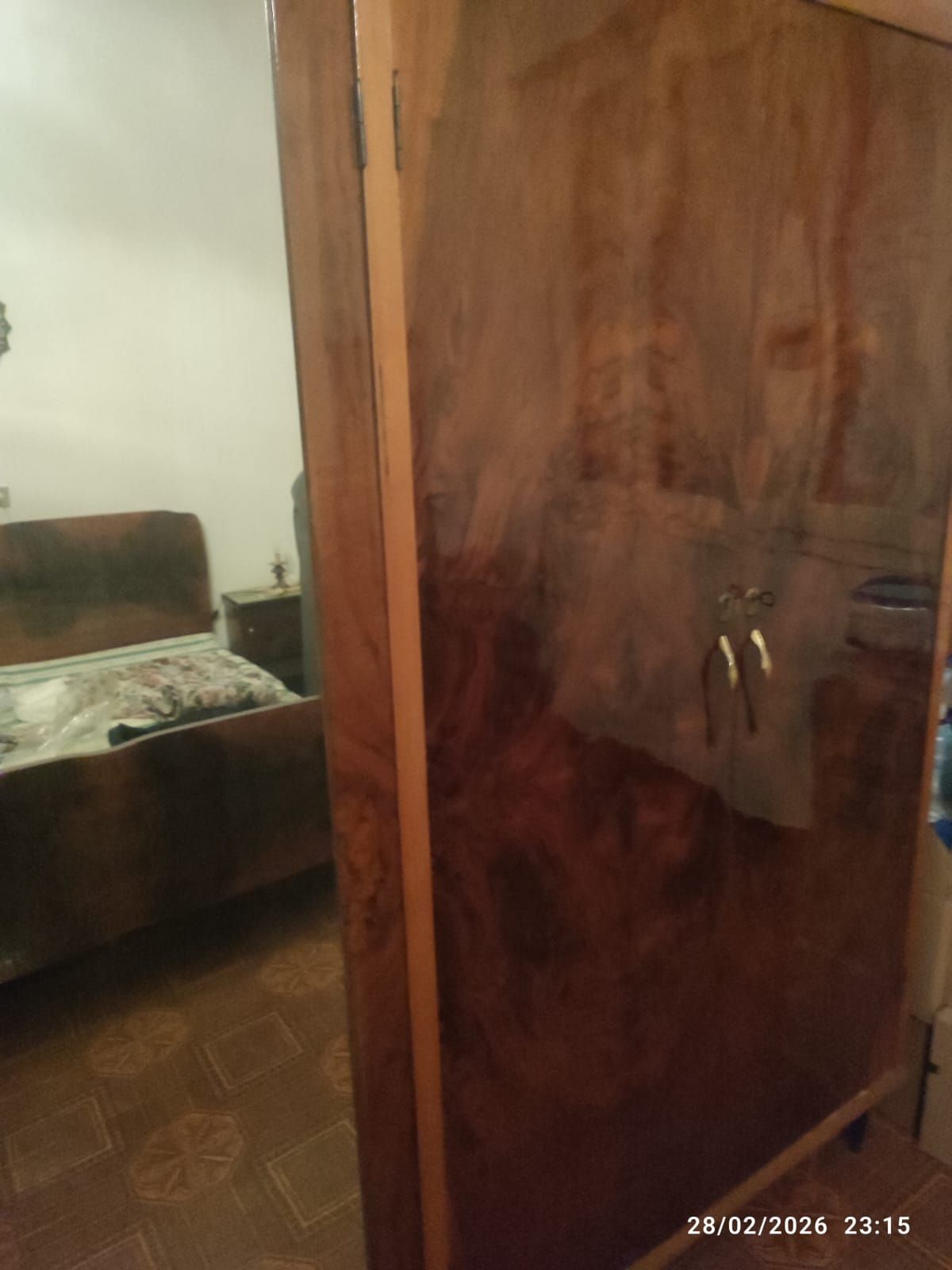 5-Door Wardrobe with Mirror Side