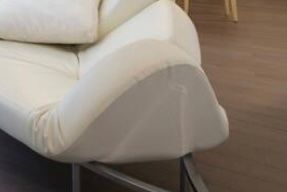 Flap sofa vintage in white leather by Francesco Binfaré Details