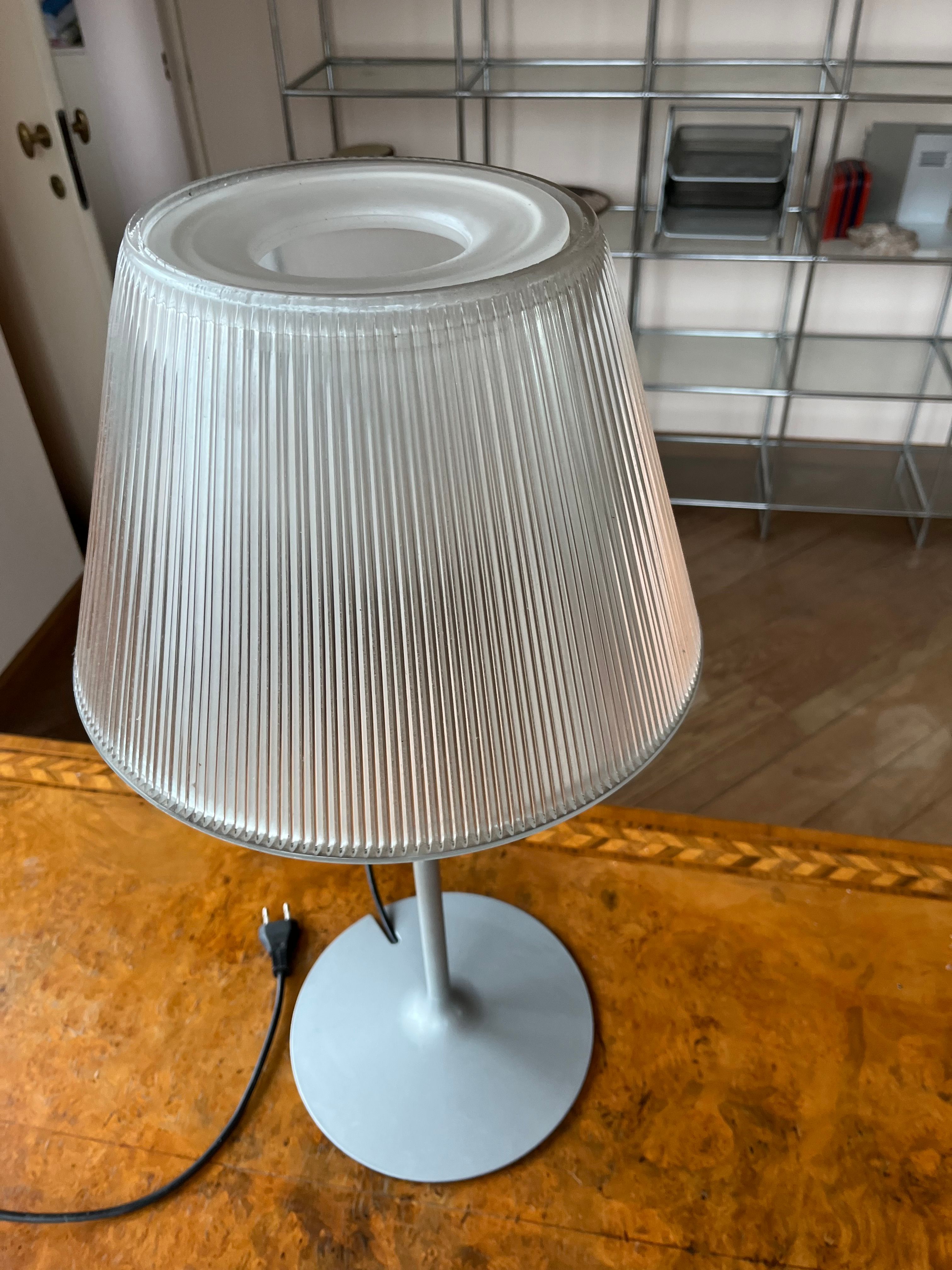 Lampada da tavolo Romeo Moon T1 di Philippe Starck Side