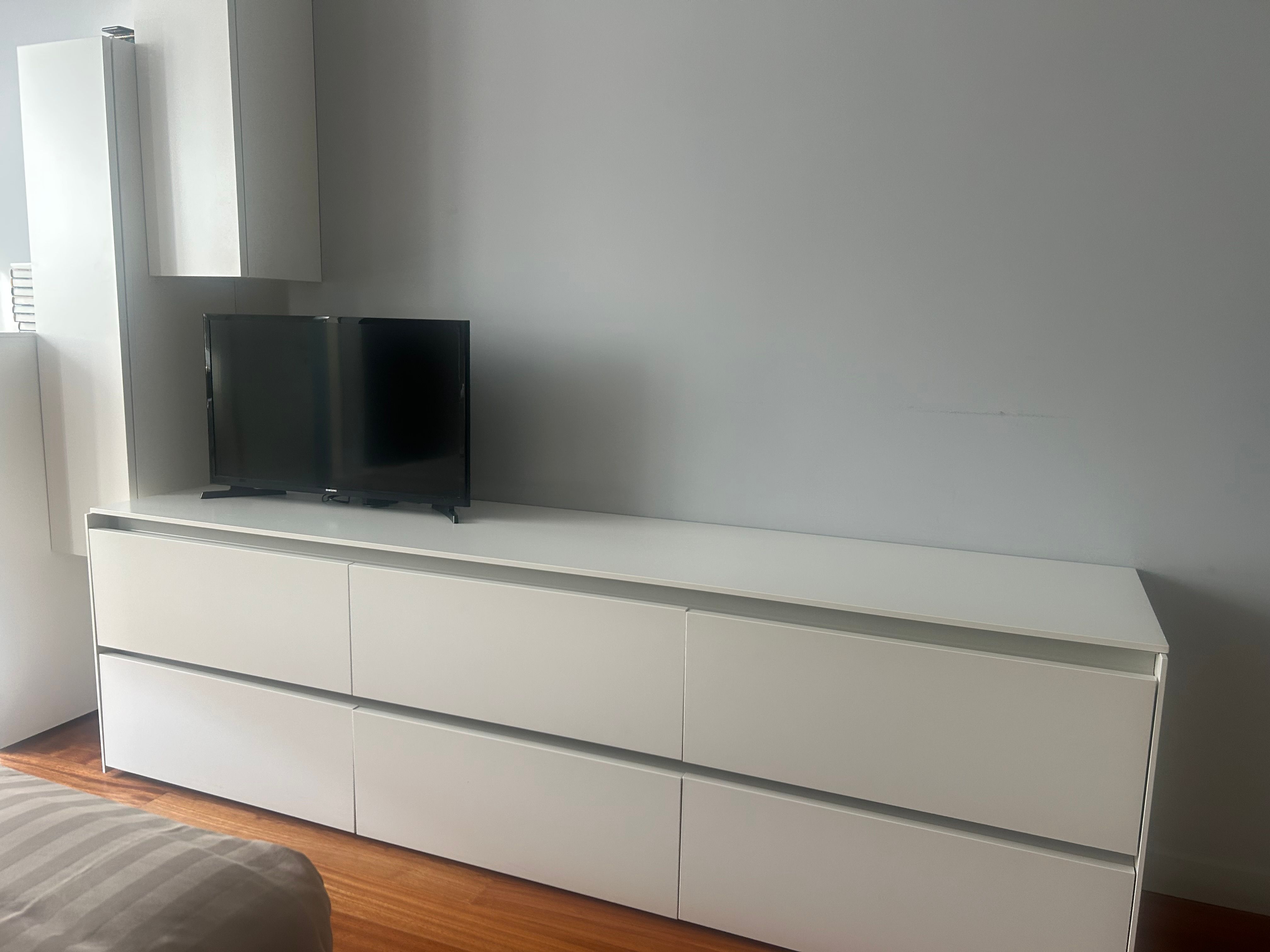 Matt White Lacquered Drawer Unit and Two Wall Cabinets Set Main