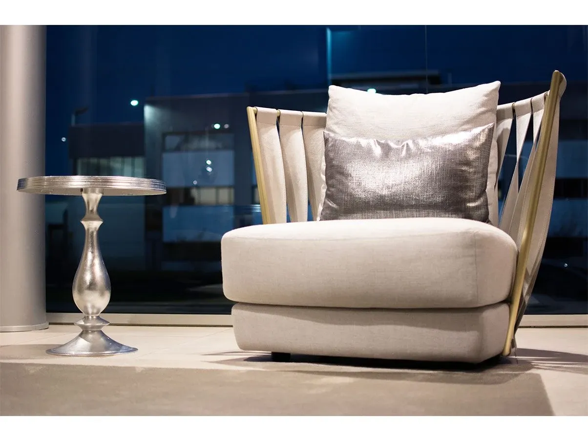 Twist 40 anniversary limited edition armchair (beige) 1