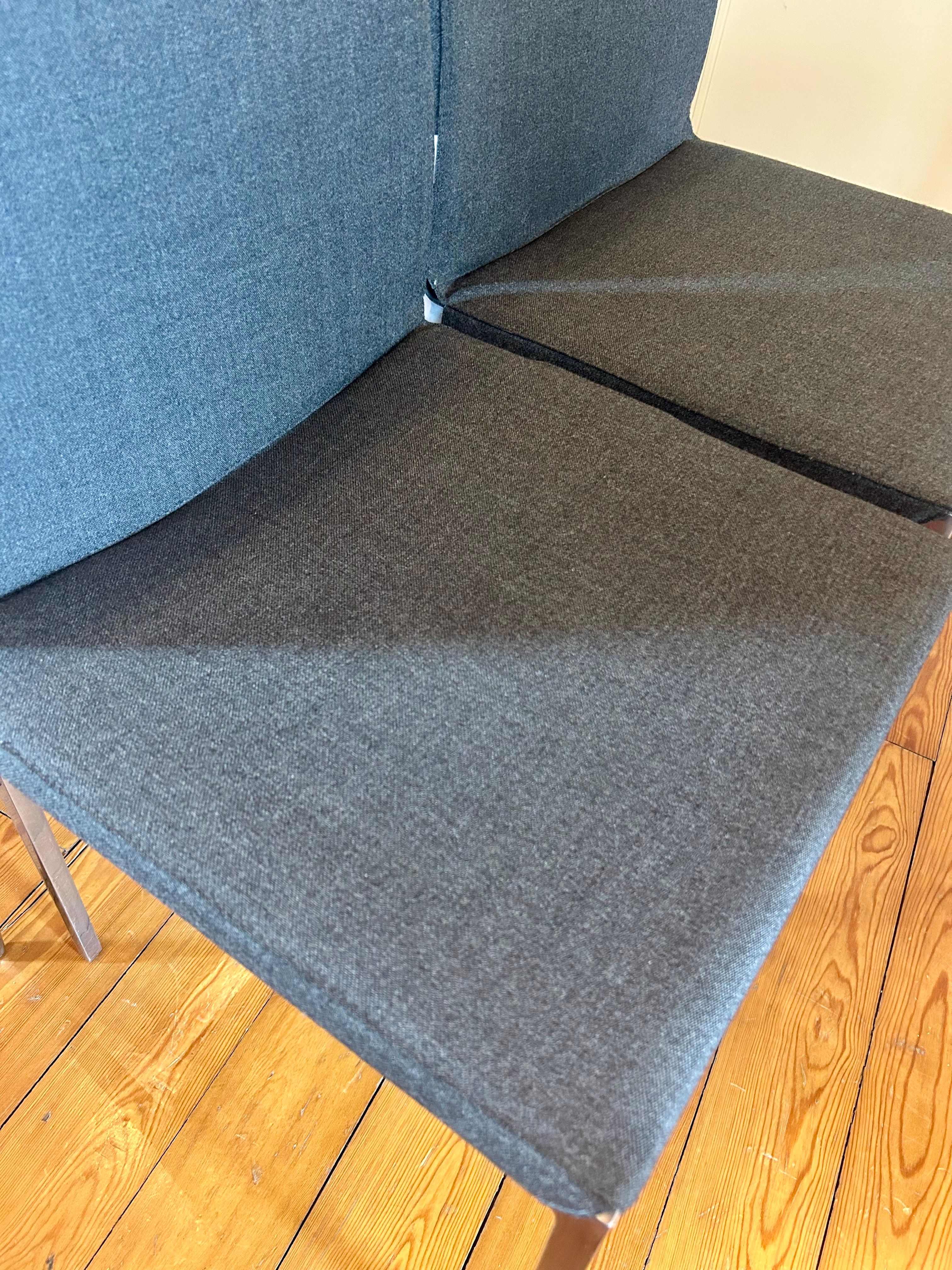 Set of 4 Lia Grey Fabric Dining Chairs by Roberto Barbieri Details