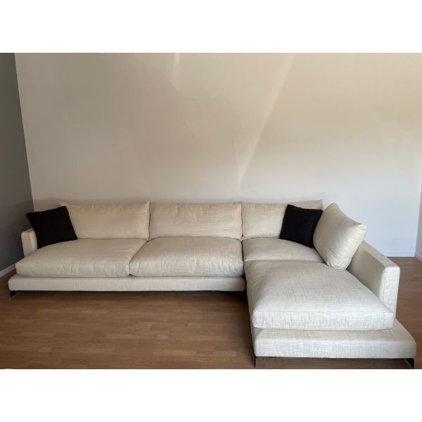Long Island XL corner sofa by Antonio Citterio Main