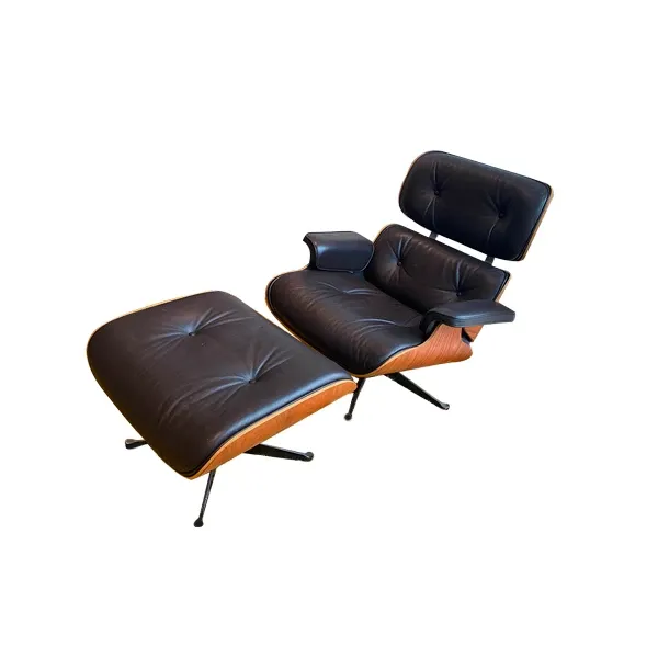 Poltrona Lounge Chair + Ottoman di Charles e Ray Eames, Vitra image