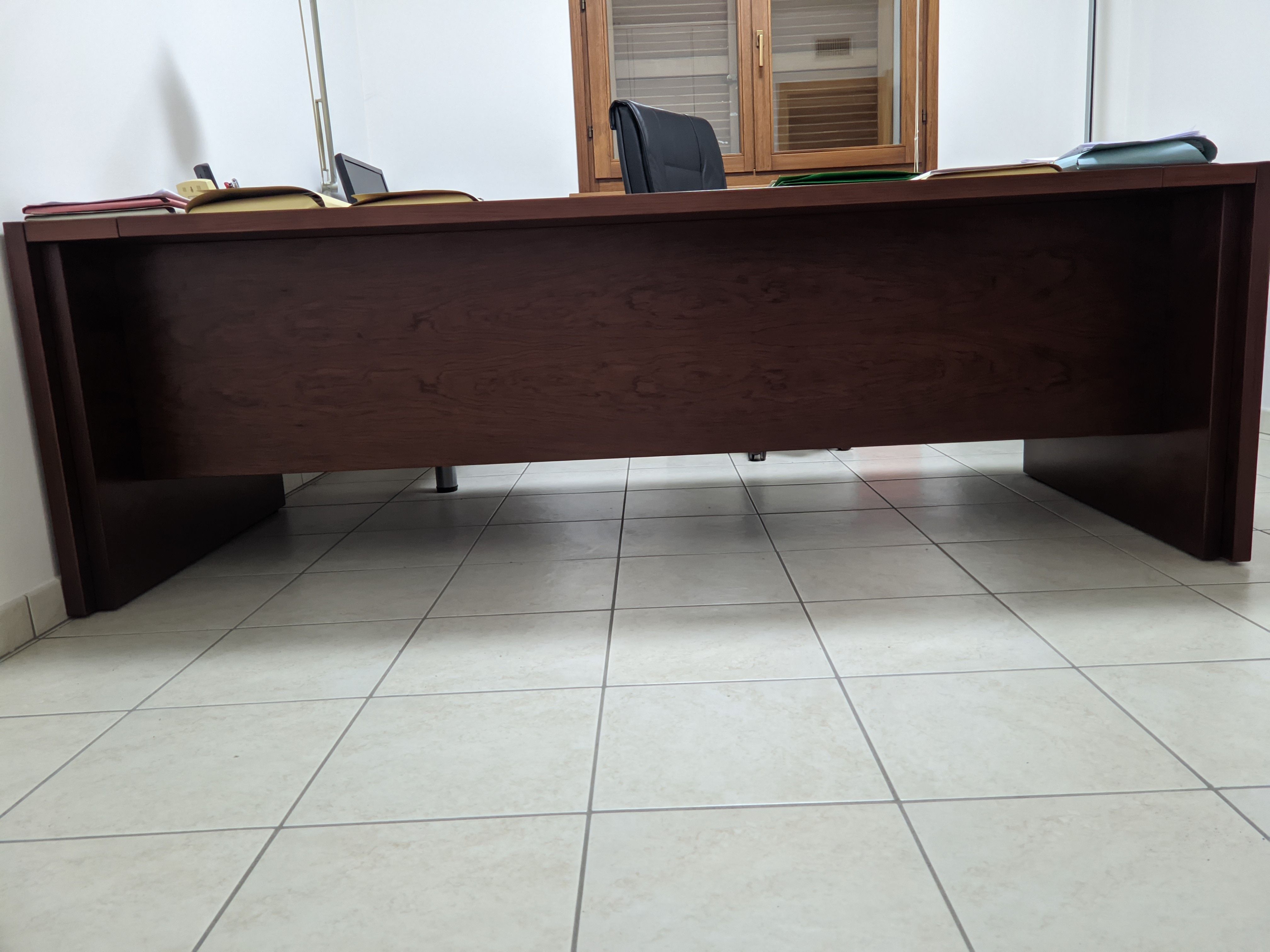 Scrivania vintage in legno verniciato poliestere e pelle Optional7