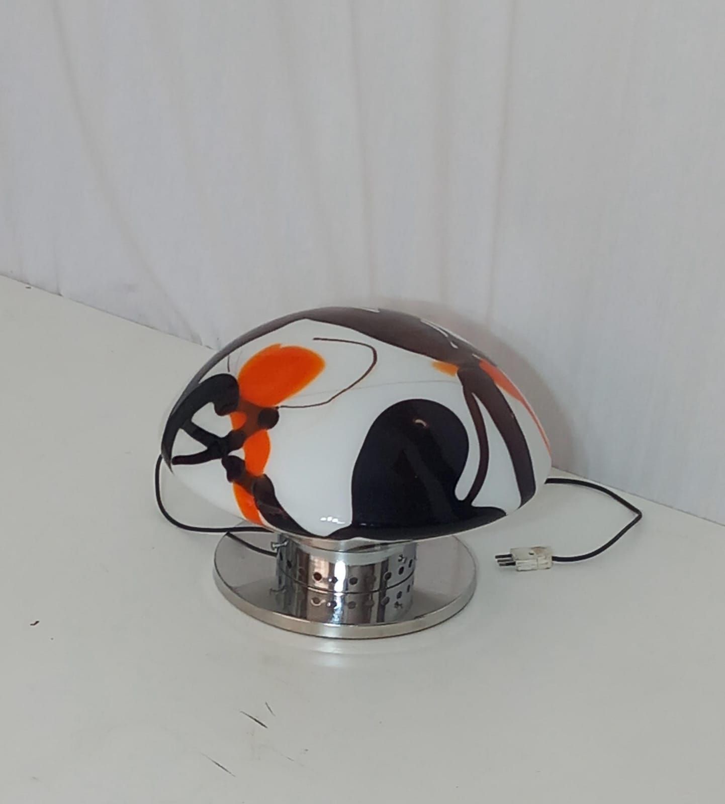 Vintage Tischlampe aus Opalglas, mehrfarbig, 50er Jahre Brand