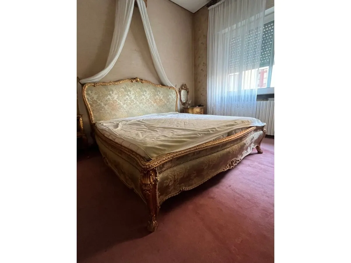 Letto con baldacchino vintage in legno dorato (‘900) 2