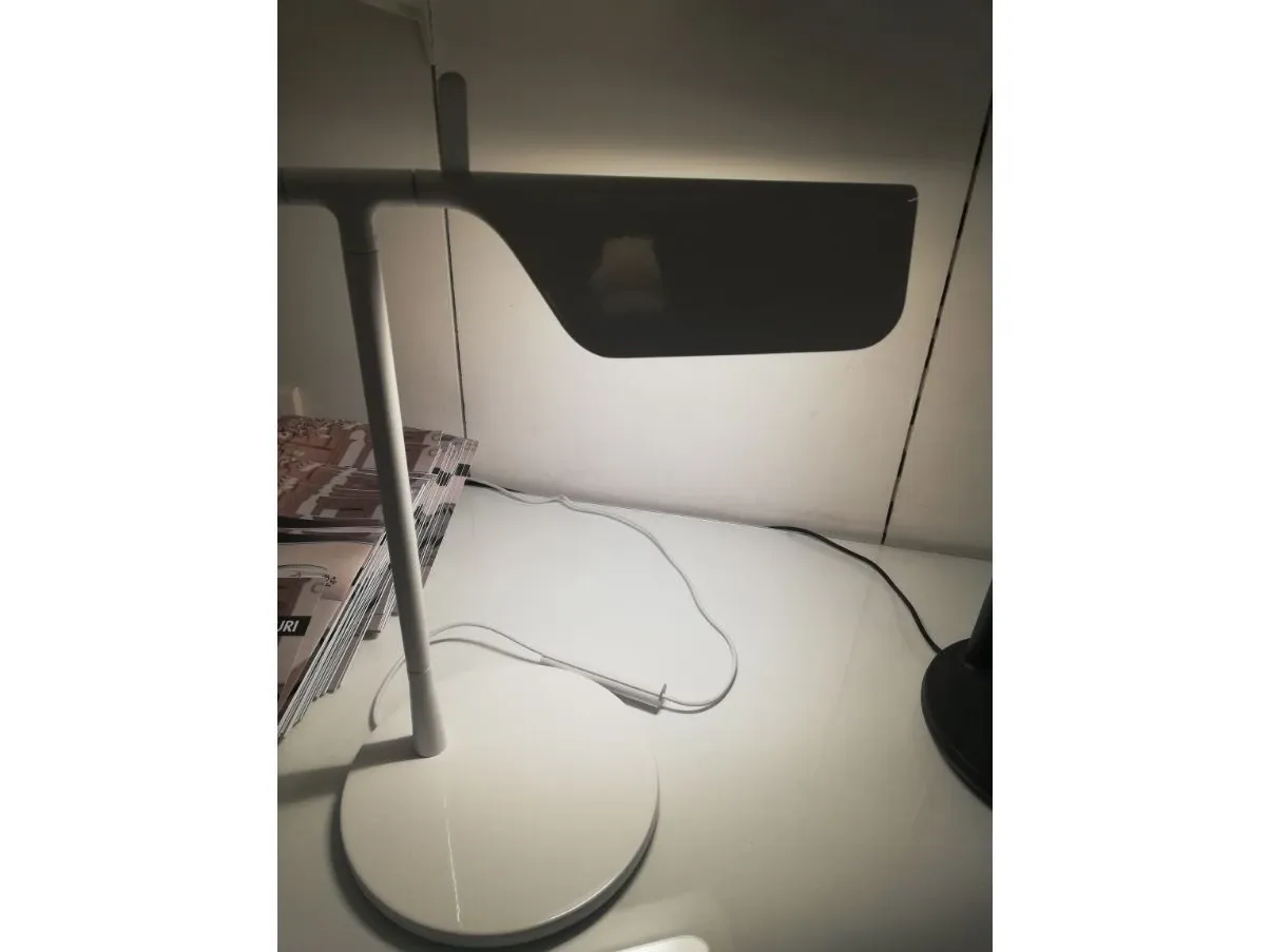 Tab T table lamp with reflector, Flos 2