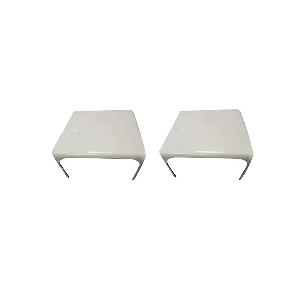 Set of 2 Demetrio 45 coffee tables by Vico Magistretti, Artemide image