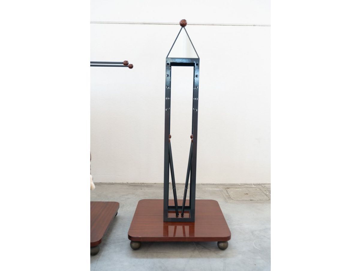 Lot de 4 porte-manteaux en bois et laiton (années 70) Side