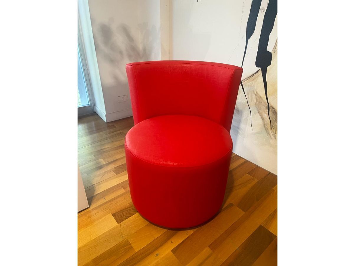Poltrona Dalt in ecopelle rossa, Domingo Side