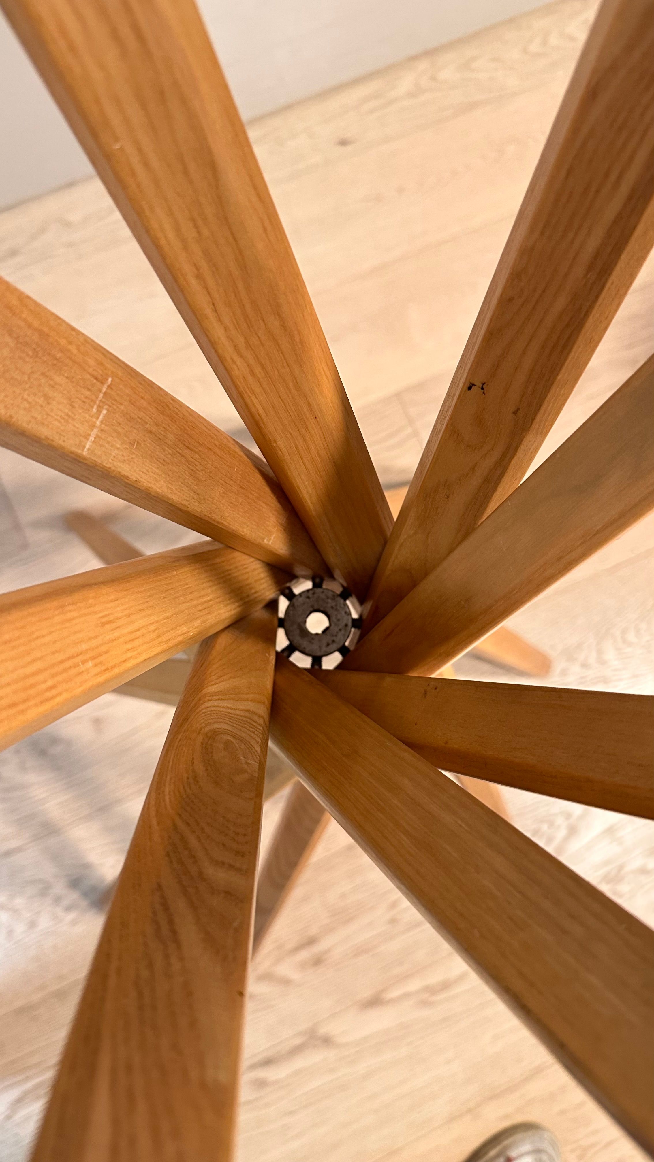 Appendiabiti Sciangai di De Pas, D'Urbino e Lomazzi (anni '70) Defects