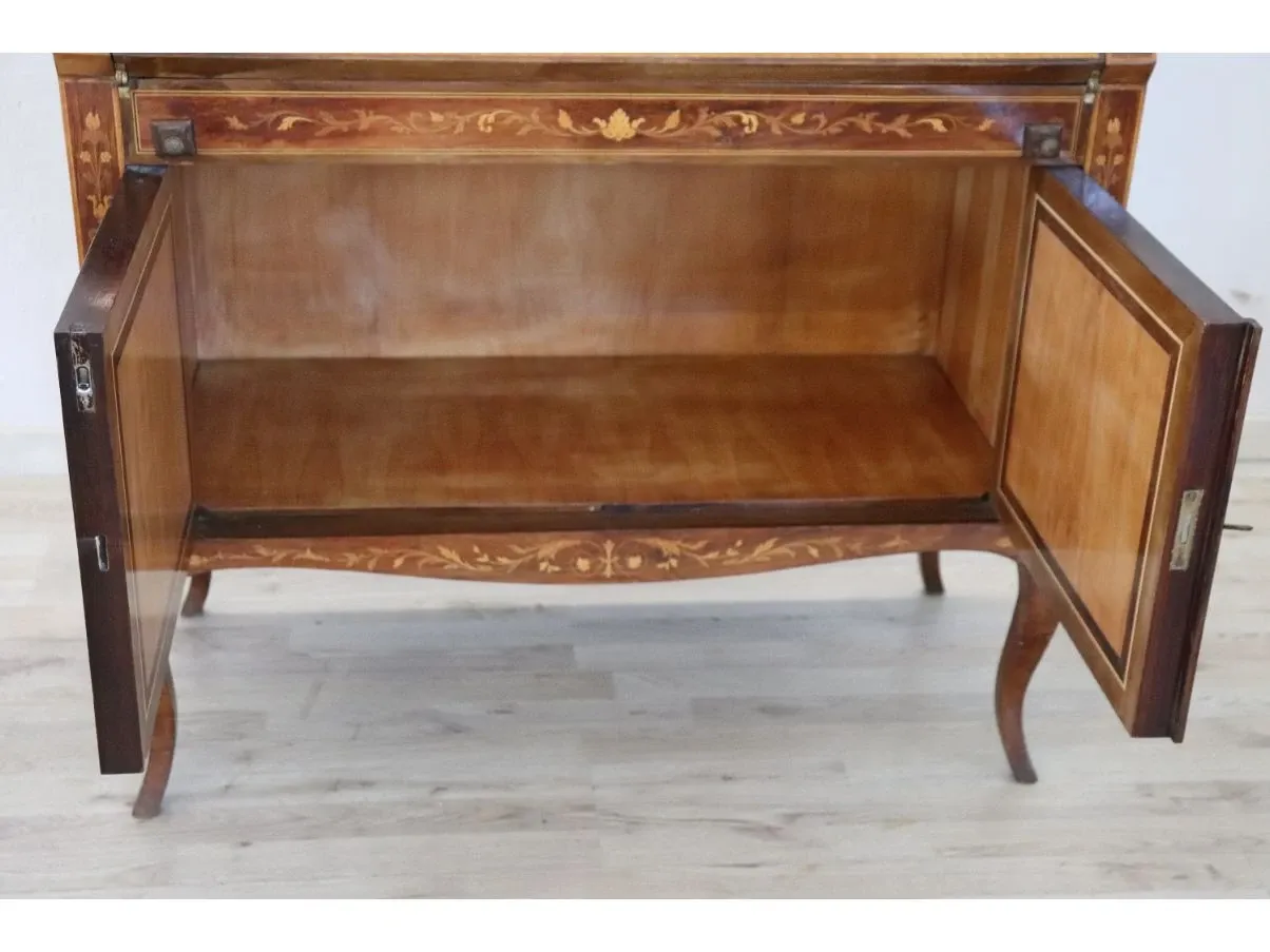 Mobile vintage in legno di noce intarsiato (anni '30) 5