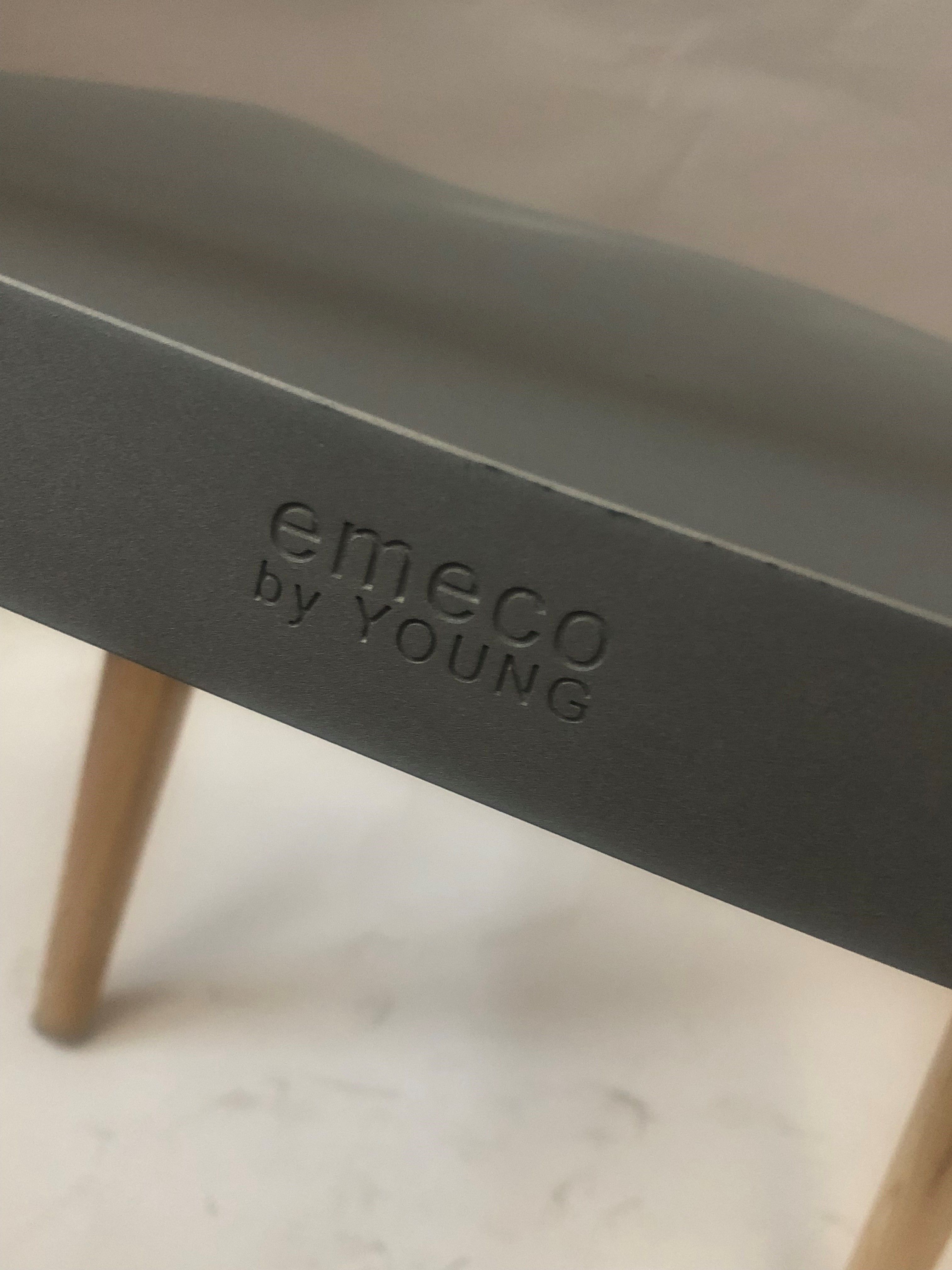 Lancaster chair in gray wood 2