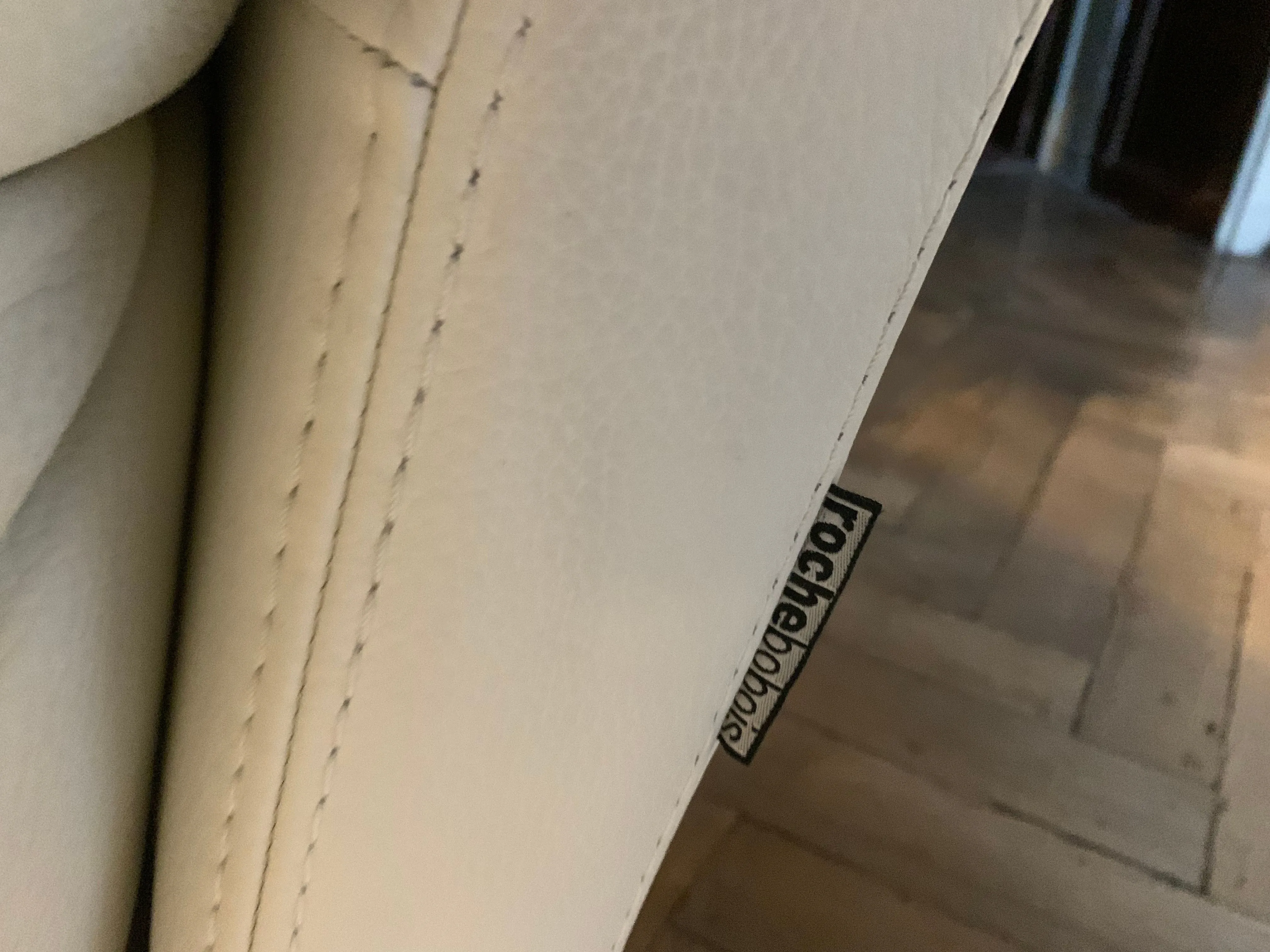 Semicircular three-module white leather sofa, Roche Bobois 