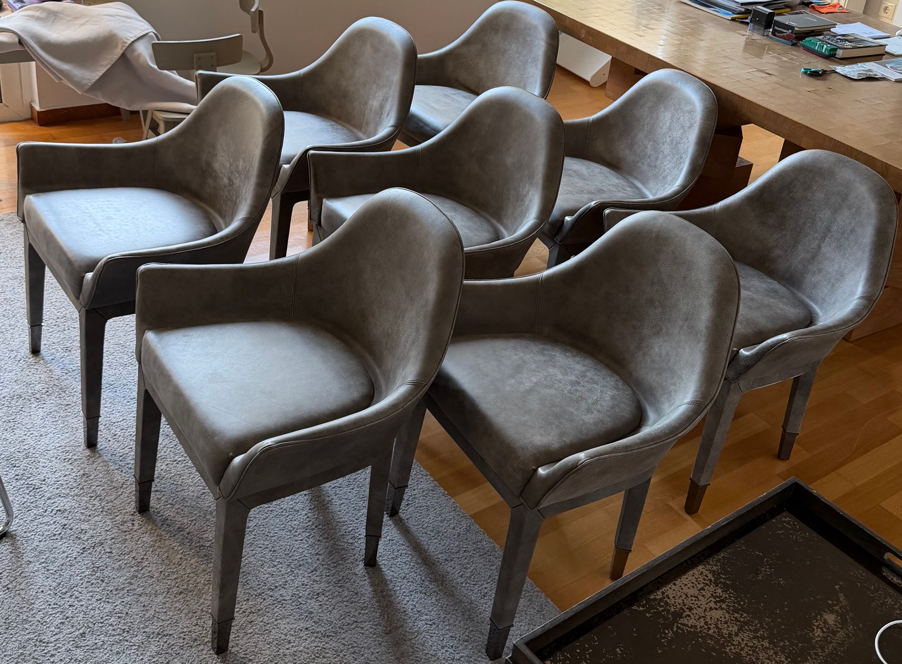 Set of 8 Manta Low leather dining chairs (grey) Optional9