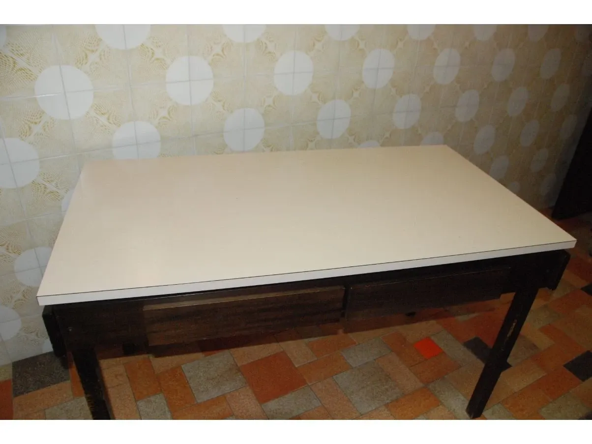 Tavolo rettangolare vintage in legno e laminato (anni '70),  6