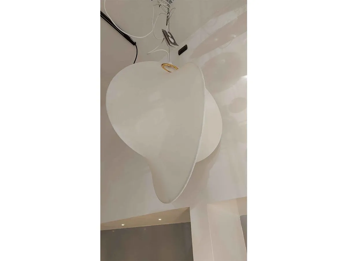 Lampada a sospensione Overlap 1 in resina Cocoon, Flos 3