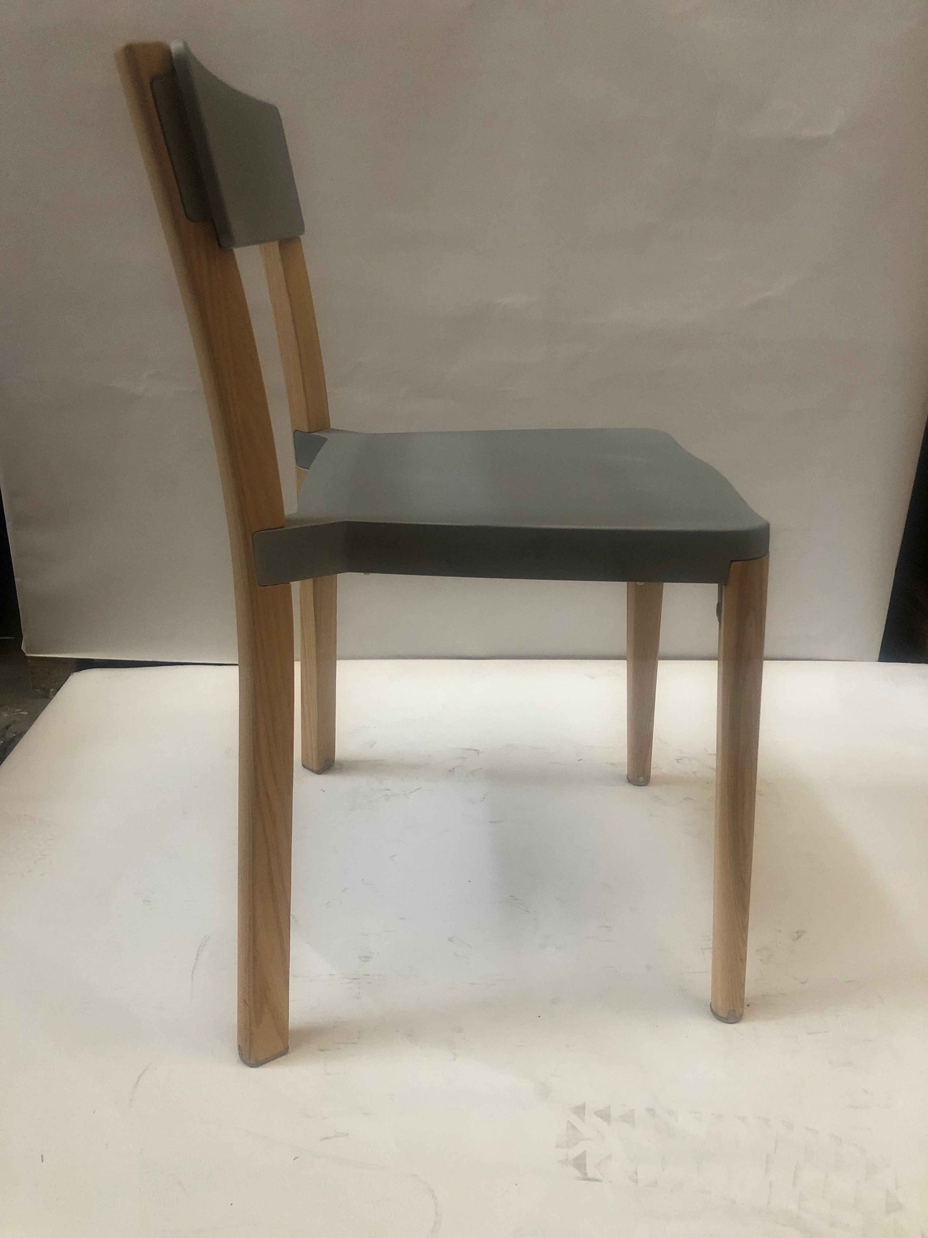 Lancaster chair in gray wood 4