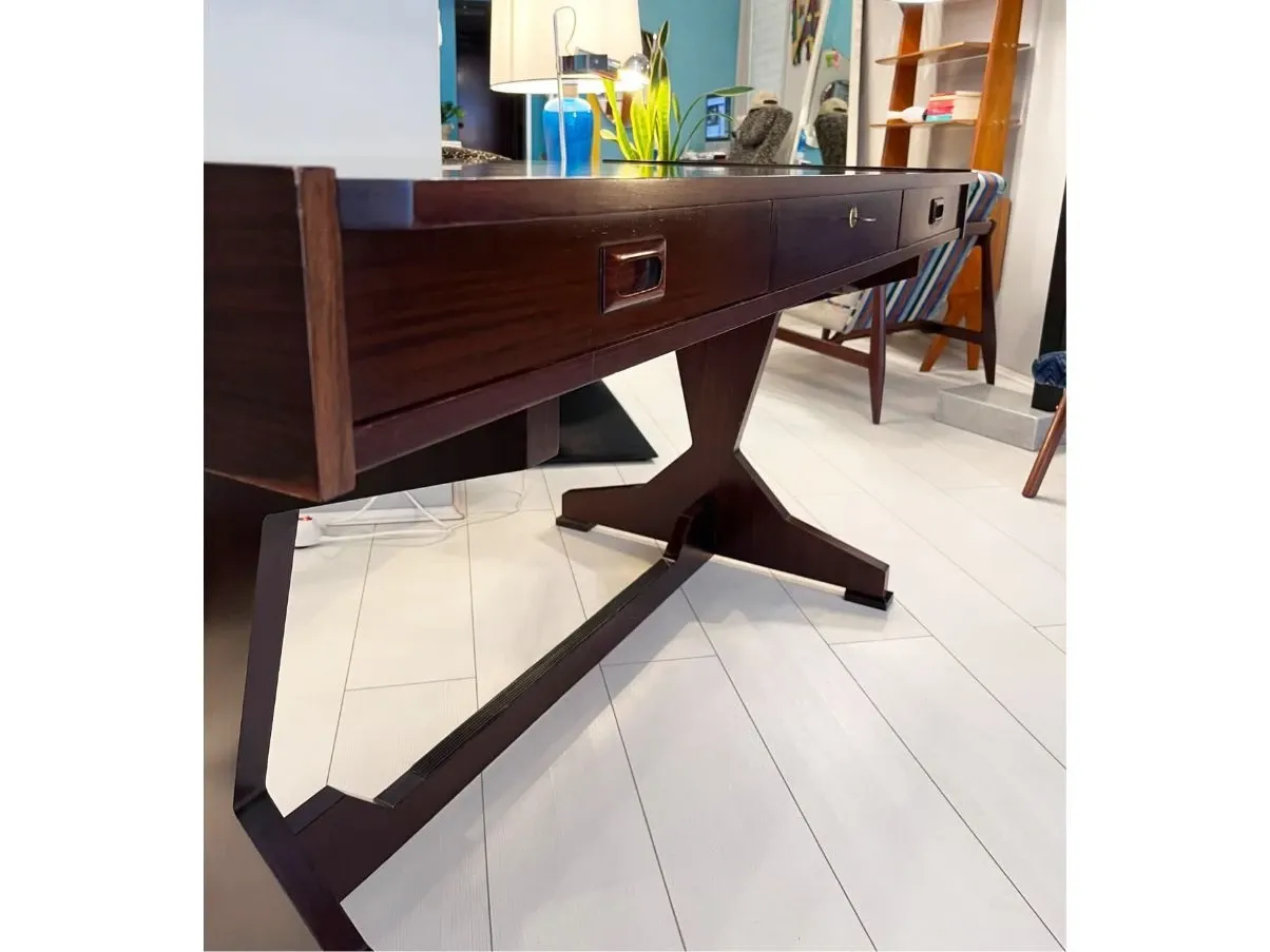 Vintage Schreibtisch aus Palisander (70er Jahre) 1
