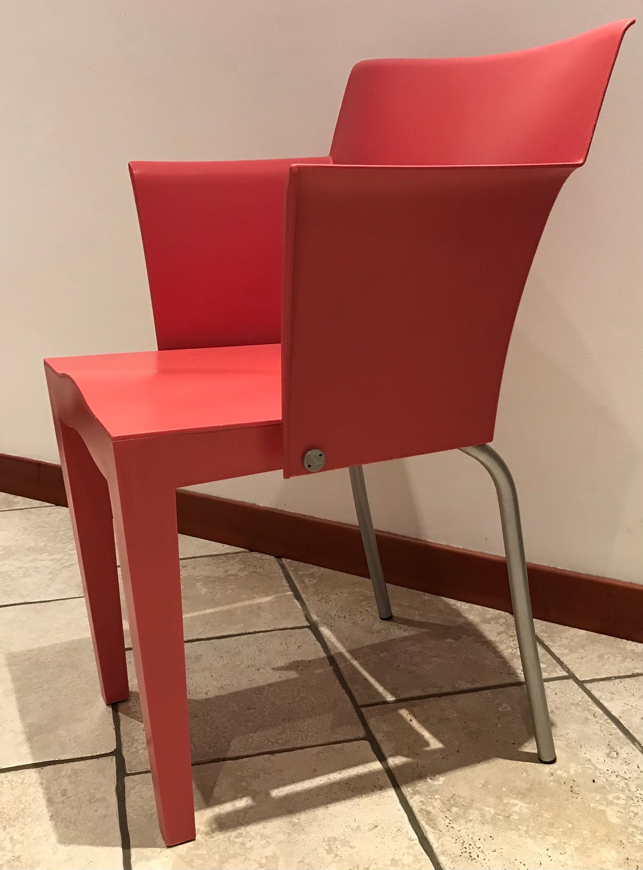 Poltroncina Super Glob rossa di Philippe Starck (anni '90), Kartell Side