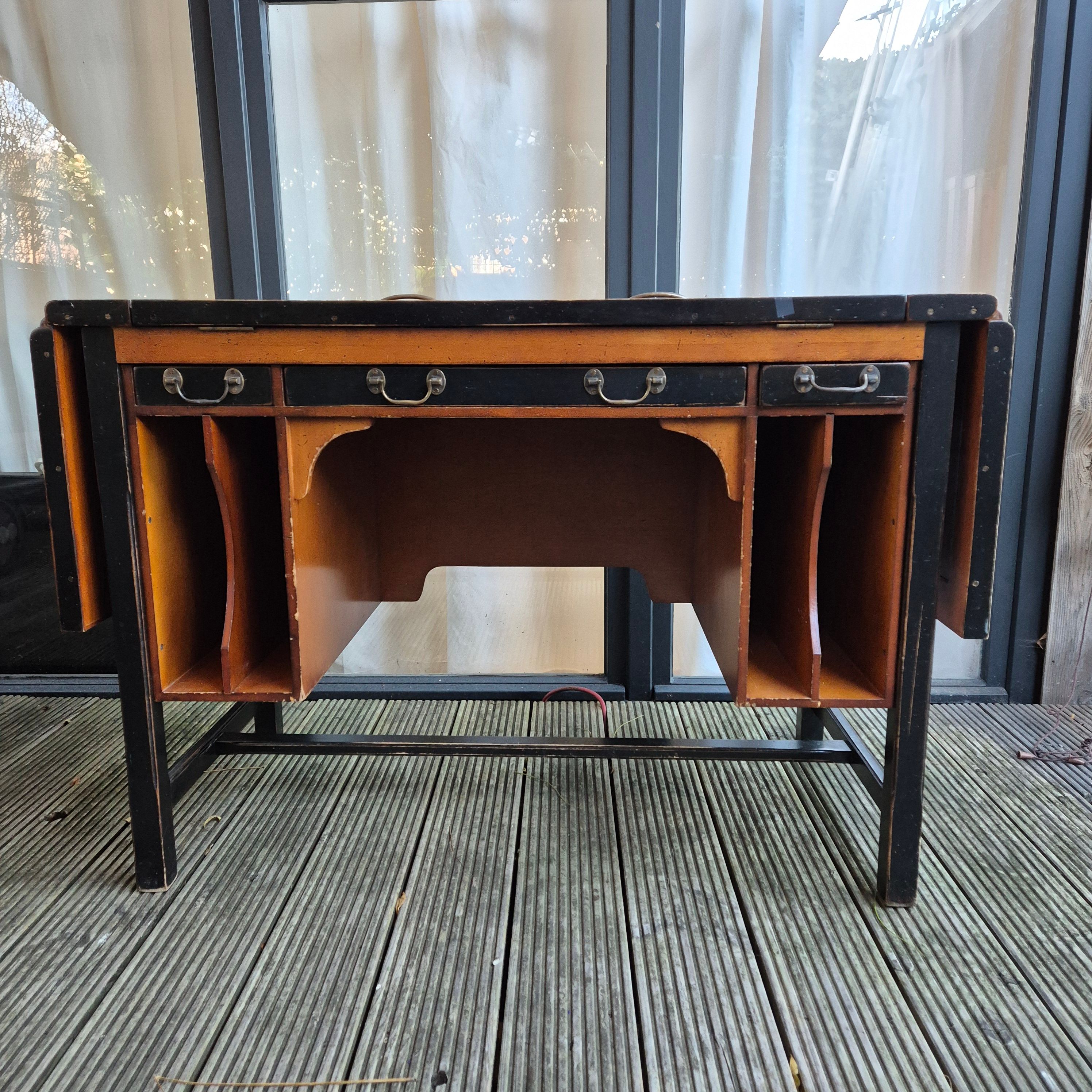 Vintage Holz Schreibtisch Main