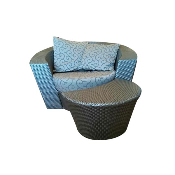 Hemisphere outdoor armchair with footrest, Dedon image