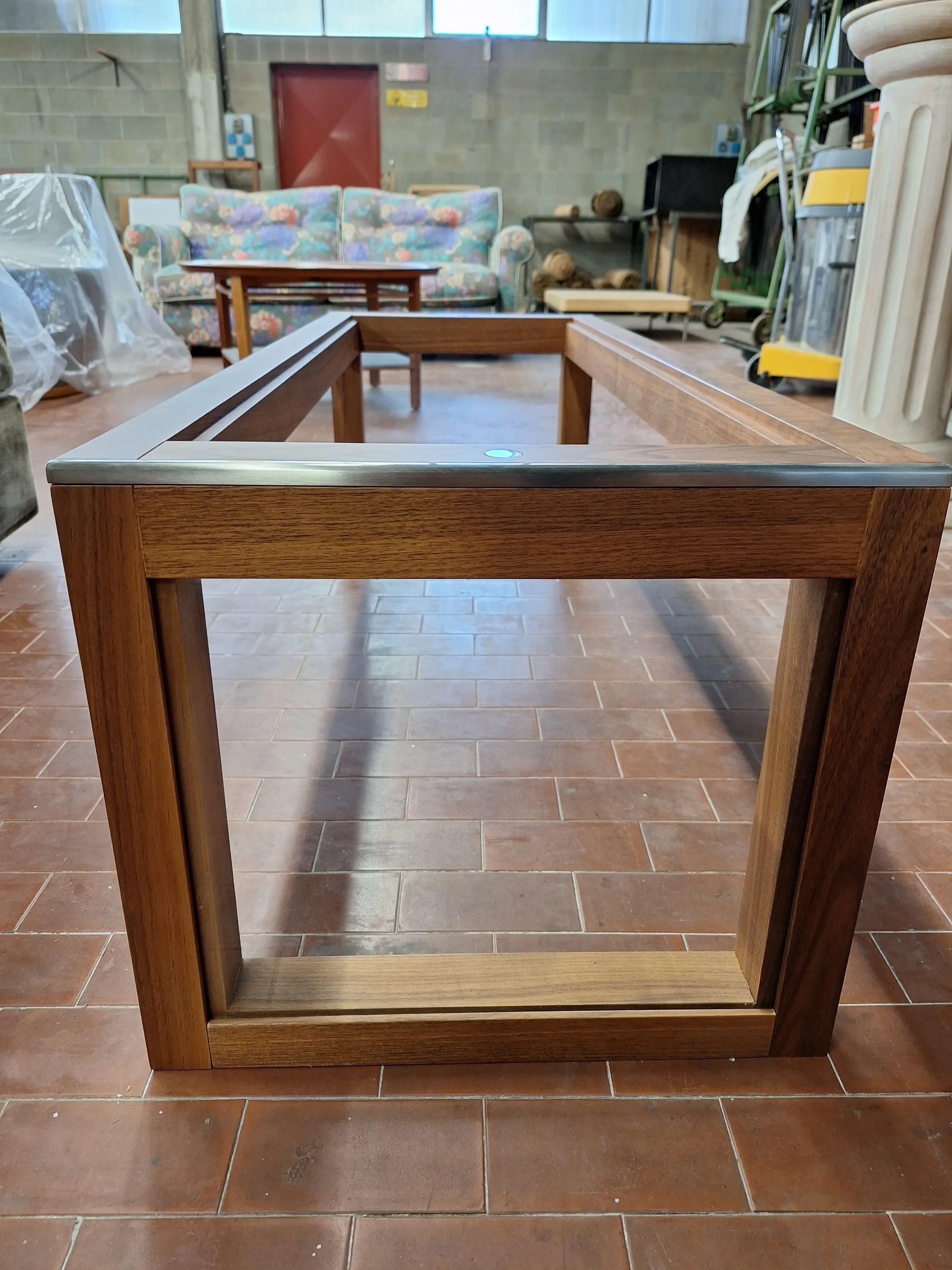 Low coffee table with glass top Screen, Giorgetti 3