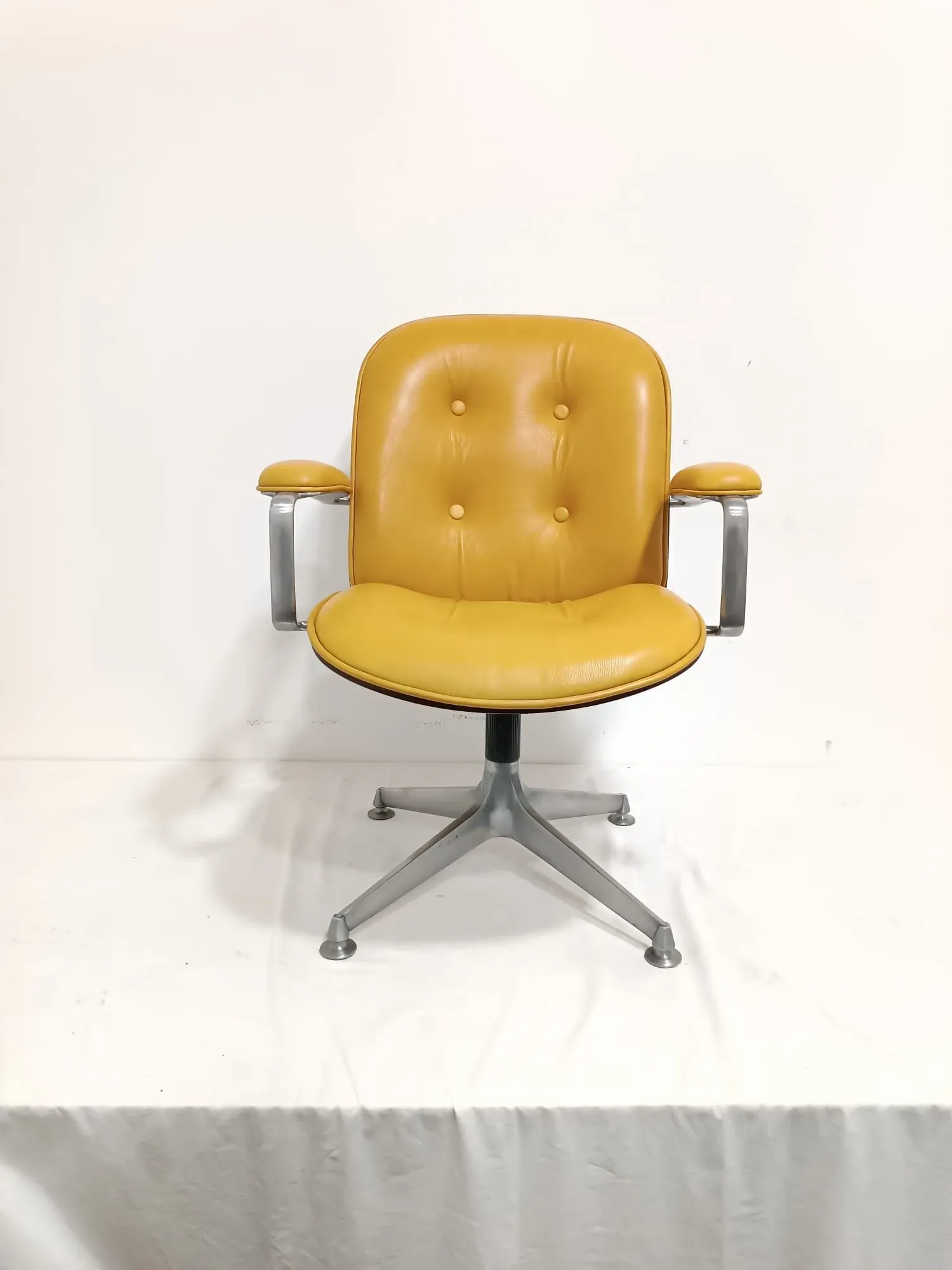 Ico Parisi yellow leather office armchair 1