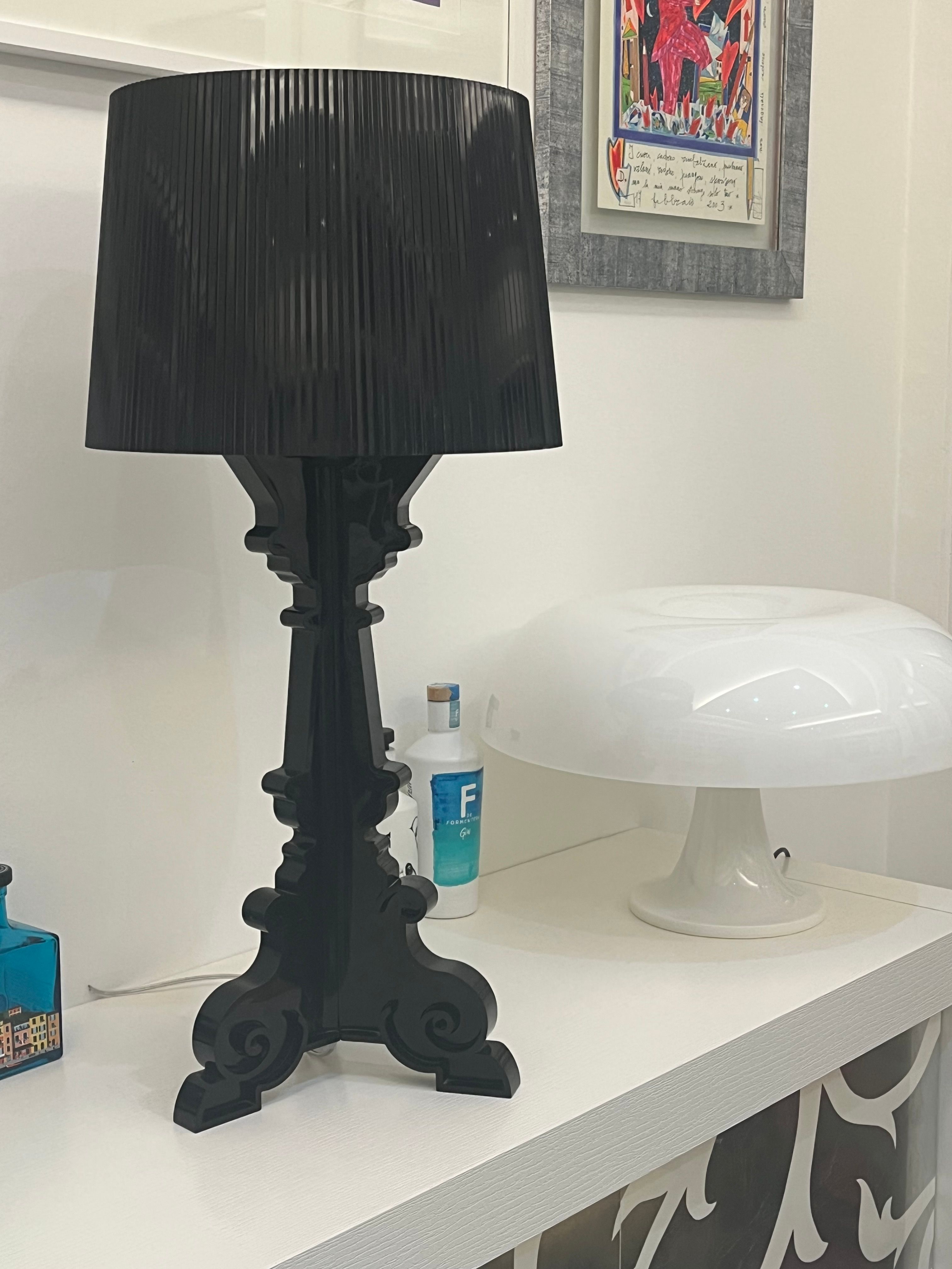 Lampada da tavolo Bourgie nera di Ferruccio Laviani Side