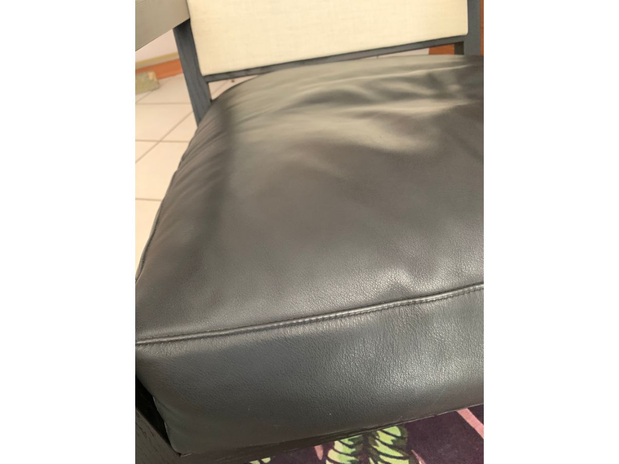 Pair of Simplice armchairs for Maxalto in leather and wood Pair of Simplice armchairs for Maxalto in leather and wood