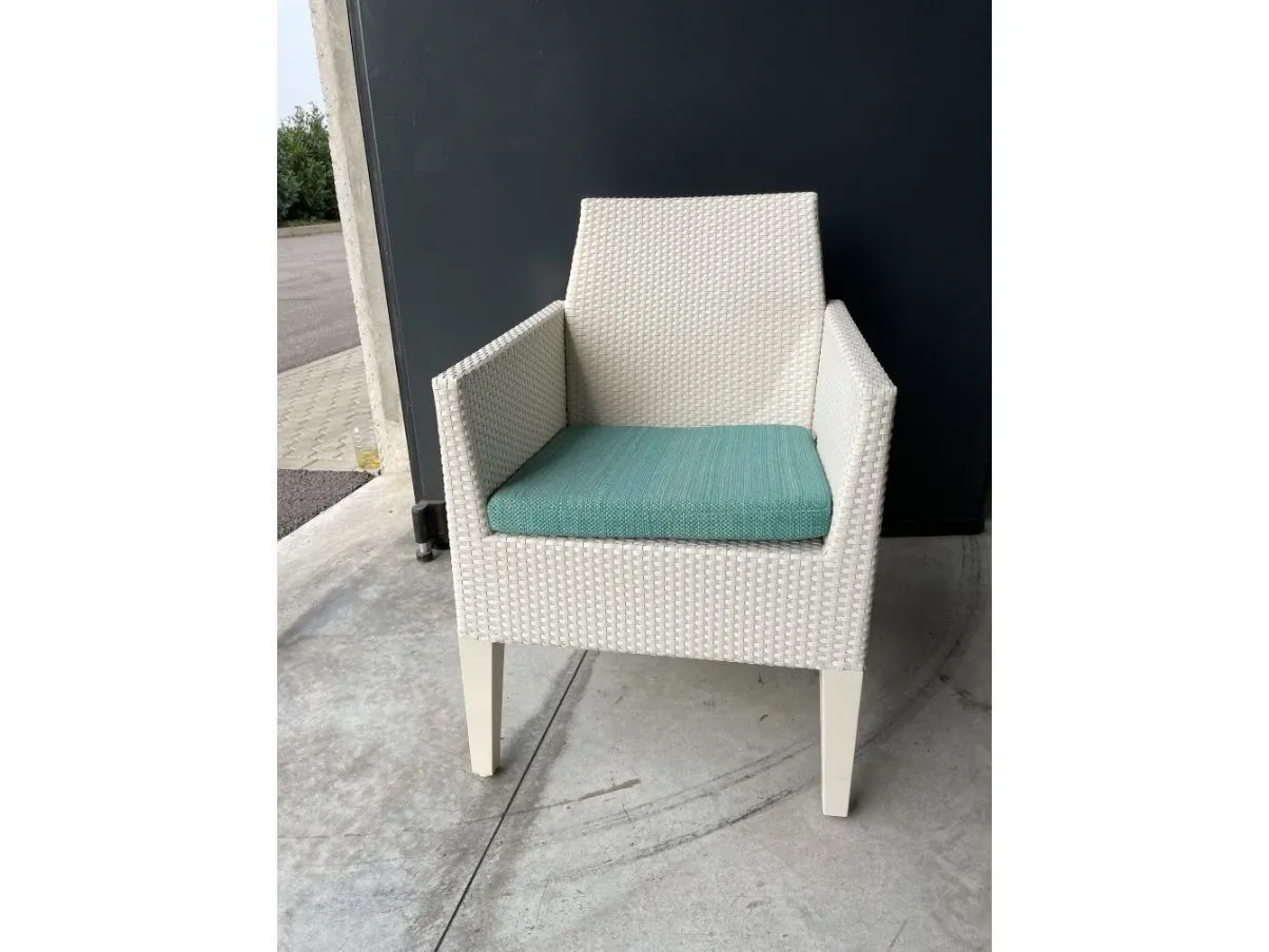 Cortino white chair, Janus et Cie 2