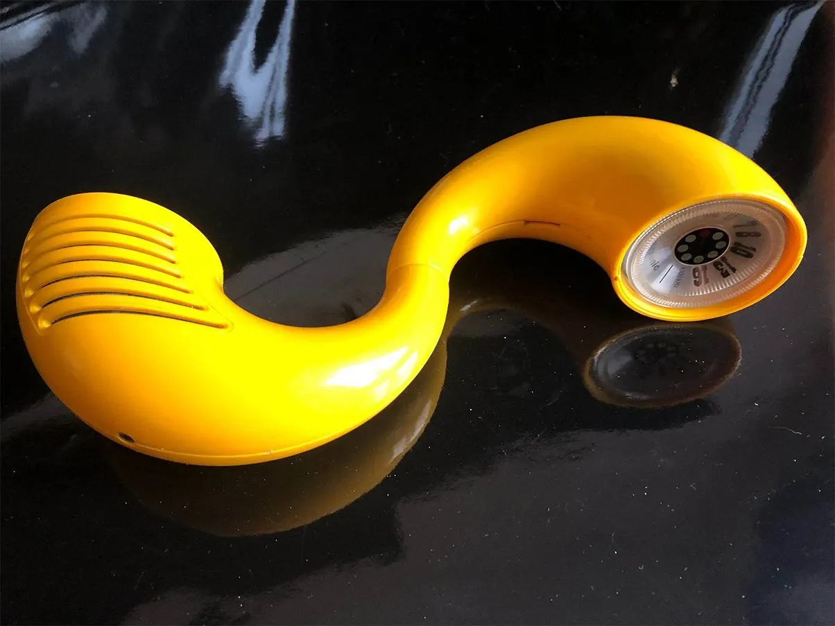 Radio vintage Toot-A-Loop in plastica (giallo) 8