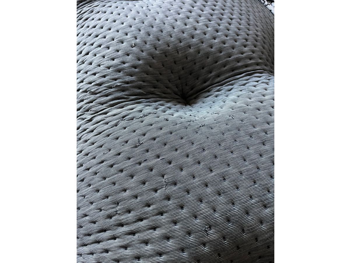 4-Sitzer Pluom Stoffsofa Defects