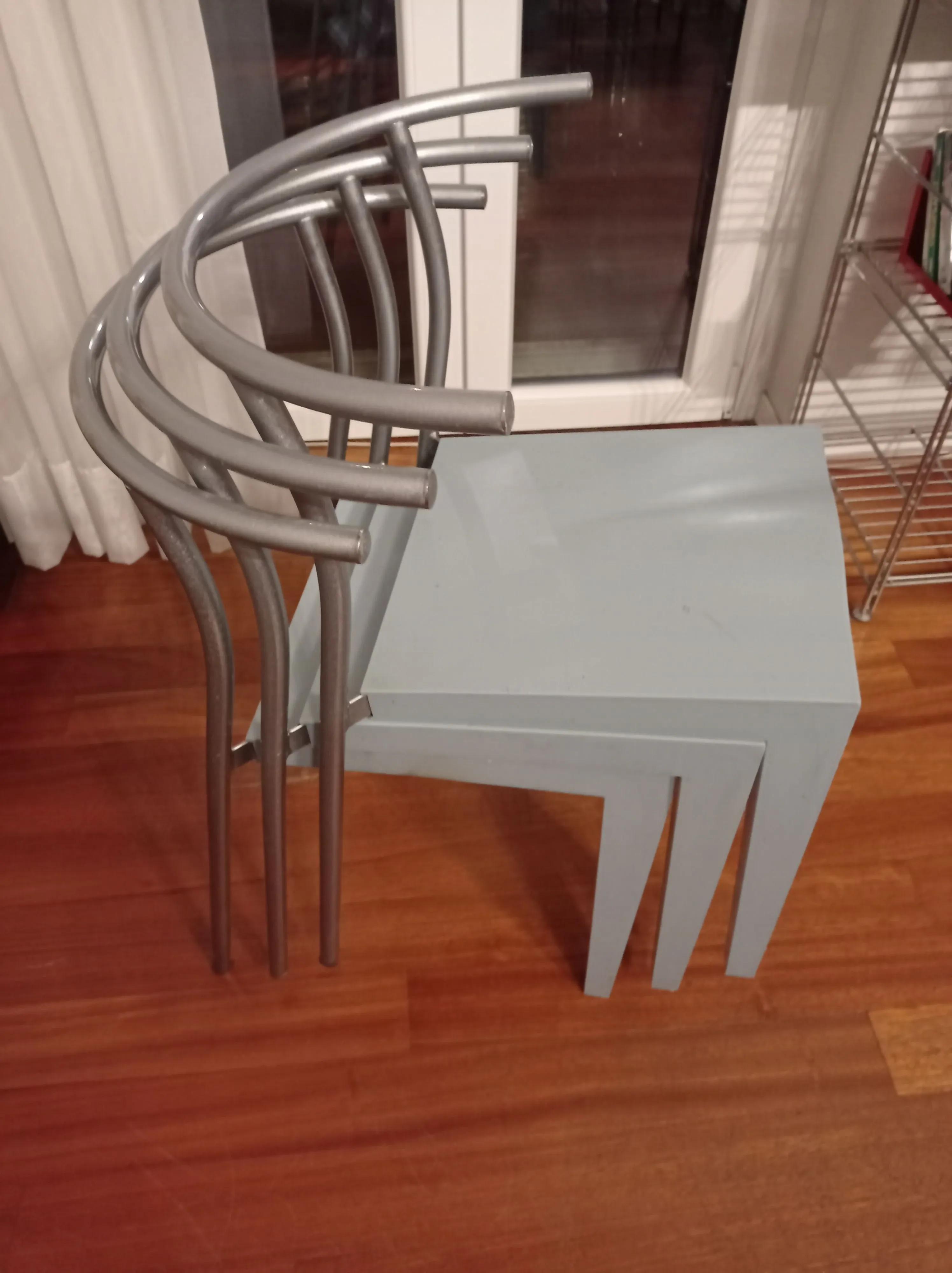 Set of 3 Dr Glob chairs design Philippe Starck, Kartell | Deesup Set of 3 Dr Glob chairs design Philippe Starck, Kartell | Deesup