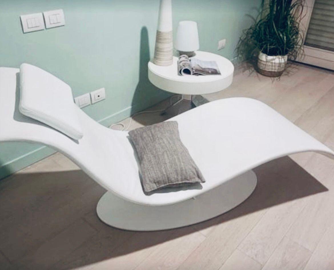Eli Fly White Leather Chaise Lounge by Jai Jalan Side