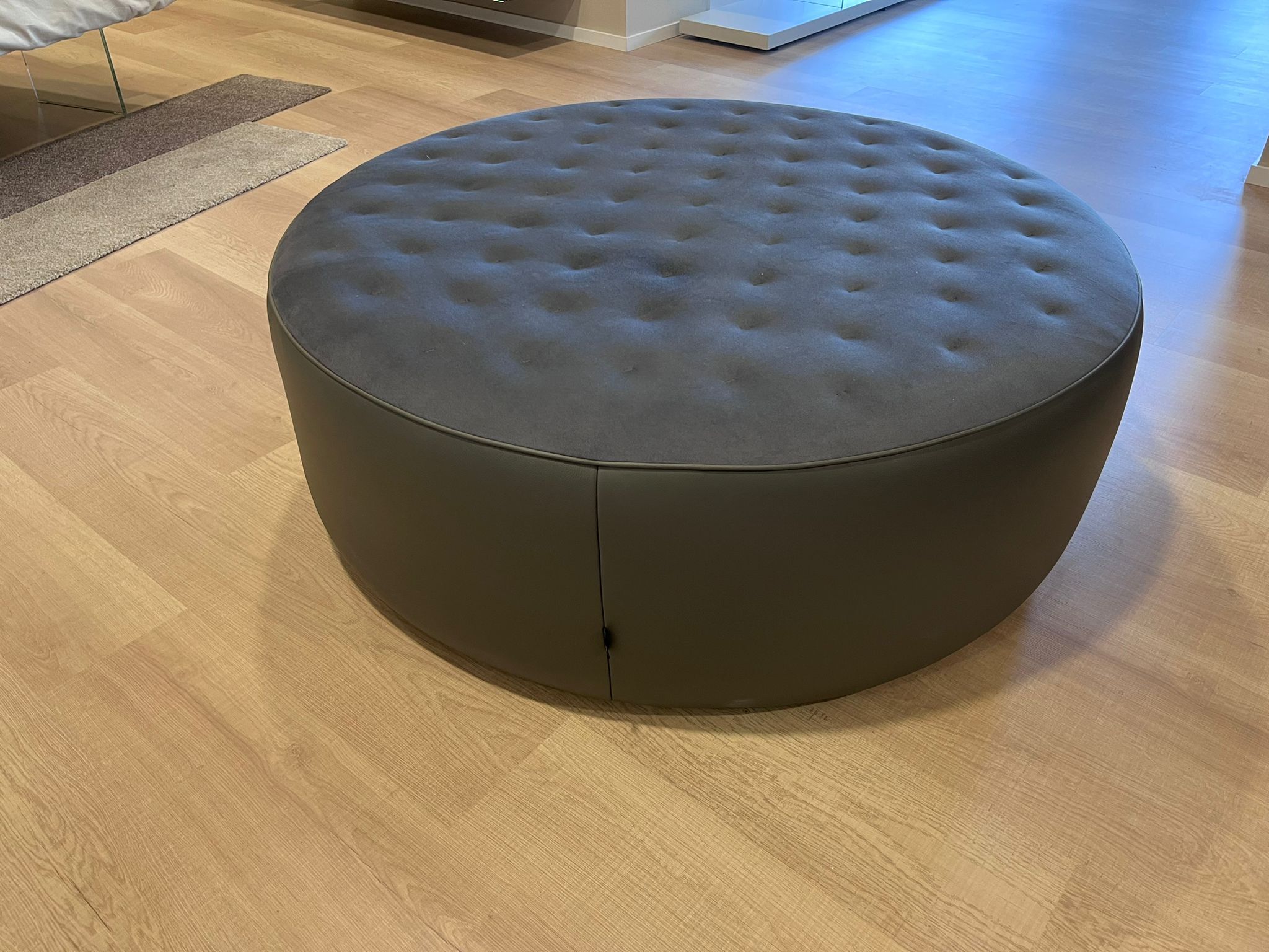 Pouf in eco-leather and velvet, Ditre 7