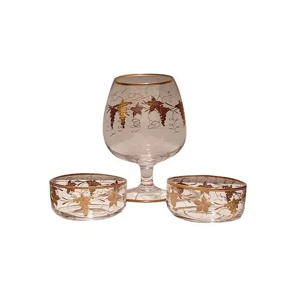 Large glass set and 2 goblets with golden decorations, De Wan 