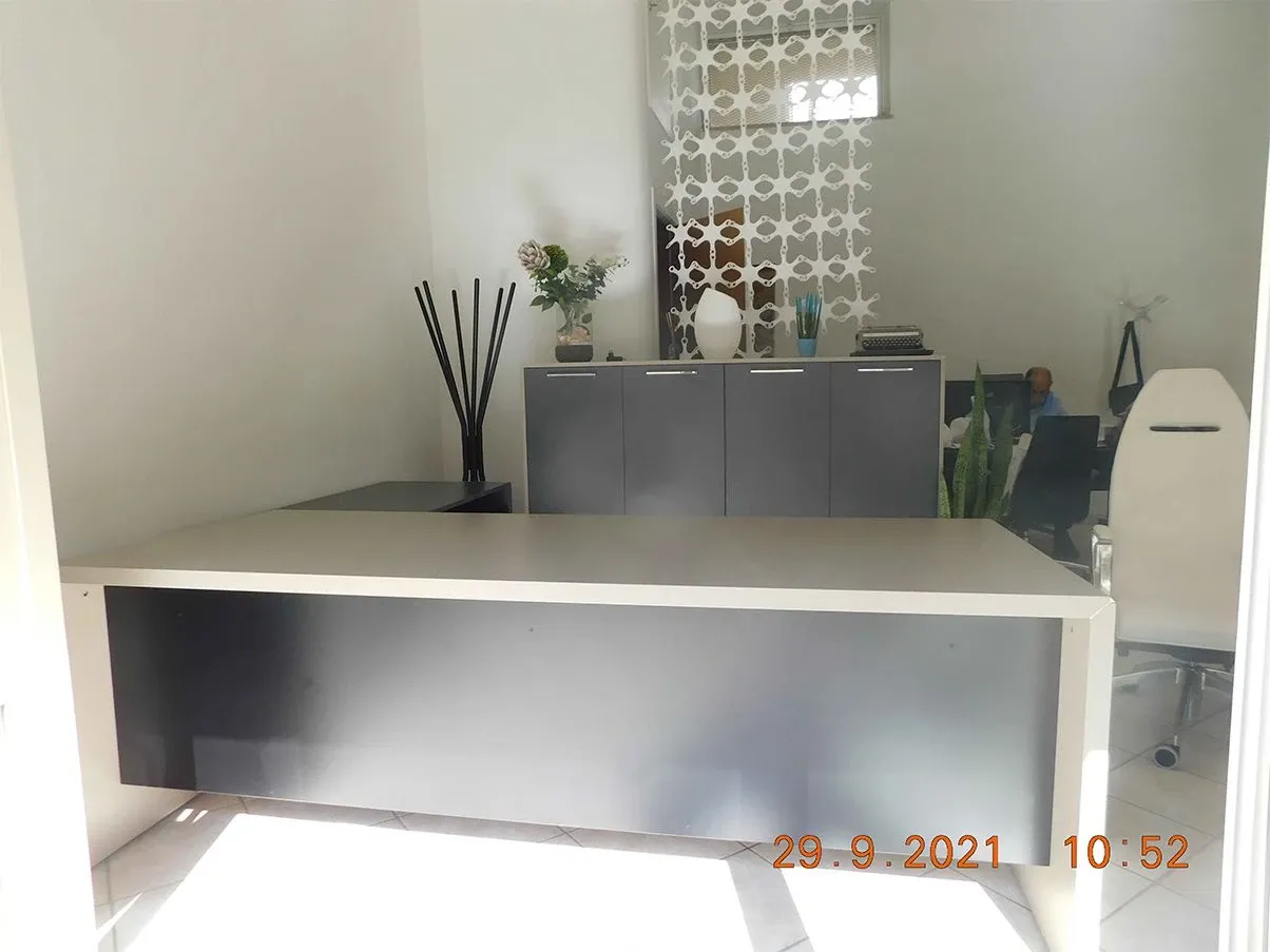 Schreibtisch- und Sideboard-Set Attiva 5